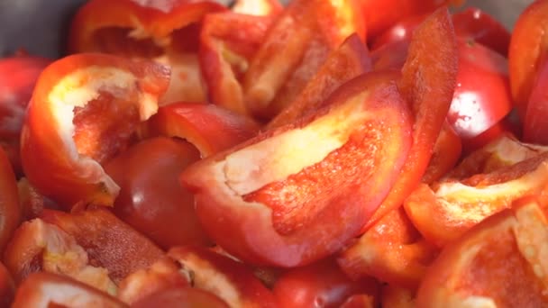 Corte de pimiento rojo — Vídeos de Stock