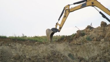 tarak kamyon yükler