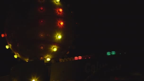 Luz multicolor intermitente — Vídeo de stock