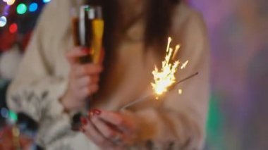 Cam şarap ve maytap