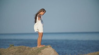 arka planda deniz kızı