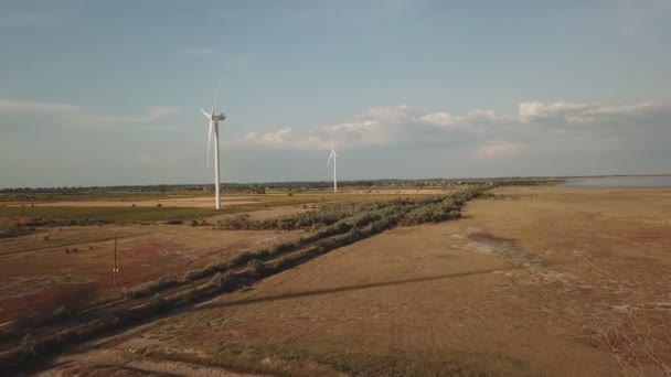 Wind Power turbine dominant — Stockvideo