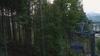 Katni koltuğu, birbiri ardına sorunsuzca koşmanın kaldırılması.