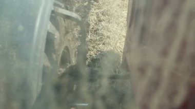 Traktör kabininden görüntü