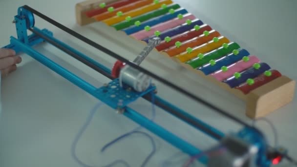 Xylophone with motor — 图库视频影像