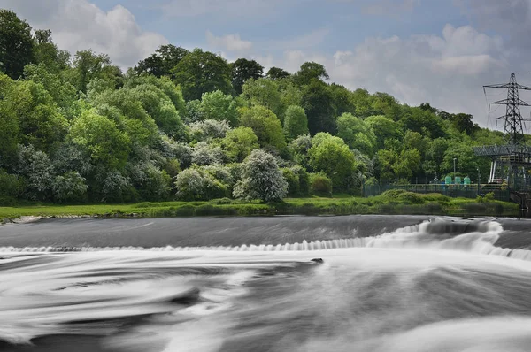 Stunning Weir River Trent Roars Radcliffe Soar Power Station Red — Stock Photo, Image