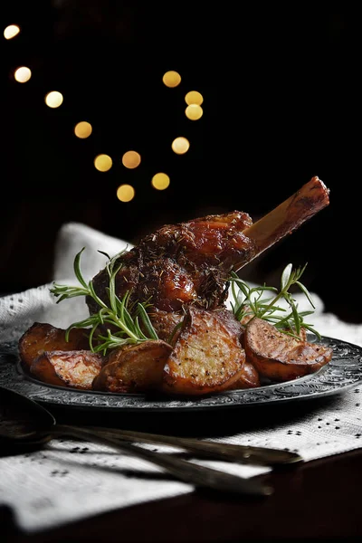 Traditional Roast Leg of Lamb — Stock Photo, Image