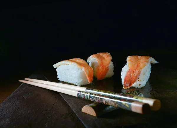 Japanse garnalen Sushi keuken — Stockfoto