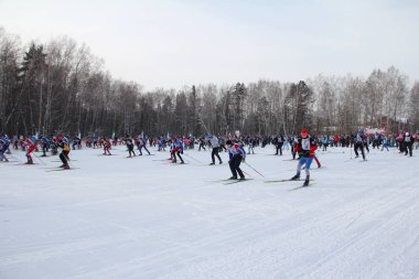 Tüm Rus kitle Kayak yarış Kayak Rusya. Herkes için spor tatil 