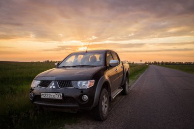 SUV Mitsubishi L200, Moskova, Rusya Federasyonu. 06-02-2016
