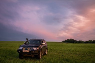 SUV Mitsubishi Pajero spor, Moskova, Rusya Federasyonu. 06-19-2016