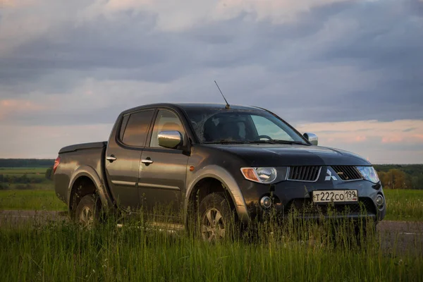 Suv Mitsubishi L200 Moscú Rusia 2016 — Foto de Stock