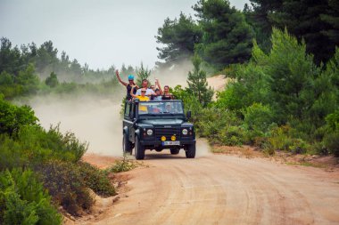 Land Rover Defender 110 suv. Sithonia, Yunanistan 2014-06-27