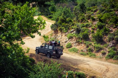 Land Rover Defender 110 suv. Sithonia, Yunanistan 2014-06-27