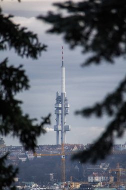 Zizkov televizyon kulesi. Prague, Çek Cumhuriyeti. 2014-01-05