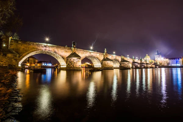 Noční Karlův Most Praha Česká Republika 2014 — Stock fotografie