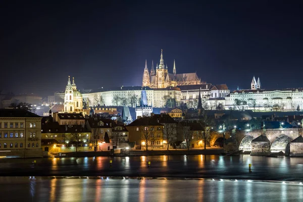 プラハの夜の街 プラハ チェコ共和国 2014 — ストック写真