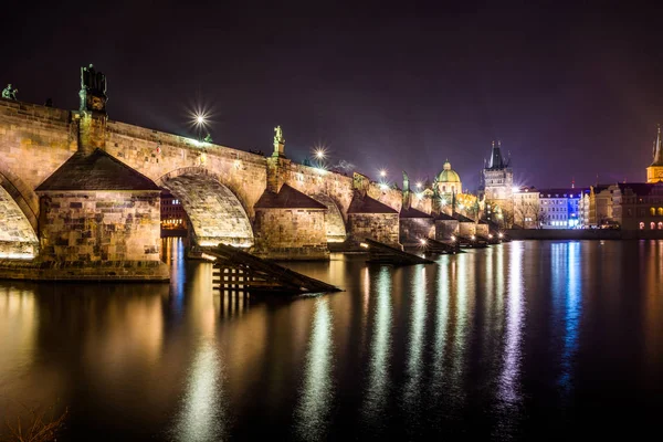 Noční Karlův Most Praha Česká Republika 2014 — Stock fotografie