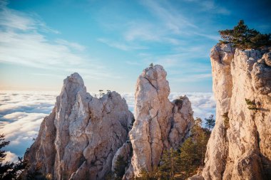 Dağ sırası Ai-Petri, Kırım Cumhuriyeti.