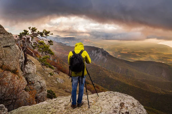 Fotógrafo Dispara Amanecer Demerdzhi Crimea — Foto de Stock