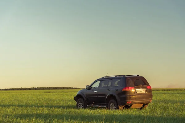 Внедорожник Mitsui Pajero Sport Москва Россия Июль 2018 — стоковое фото