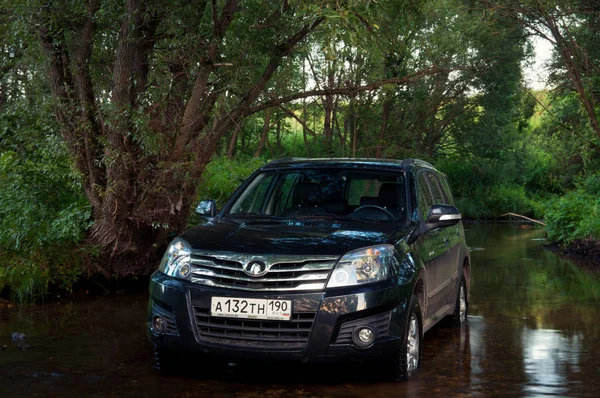 China Suv Gran Muralla Hover Agua Moscú Rusia Agosto 2012 — Foto de Stock