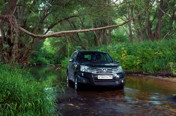 Chinês Suv Great Wall Hover Água Moscovo Rússia Agosto 2012 — Fotografia de Stock