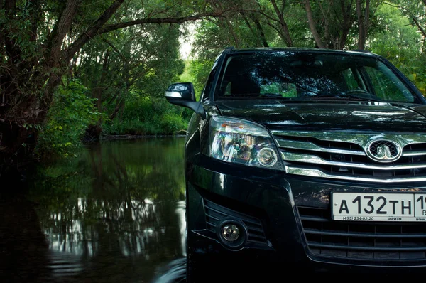 Chinês Suv Great Wall Hover Água Moscovo Rússia Agosto 2012 — Fotografia de Stock