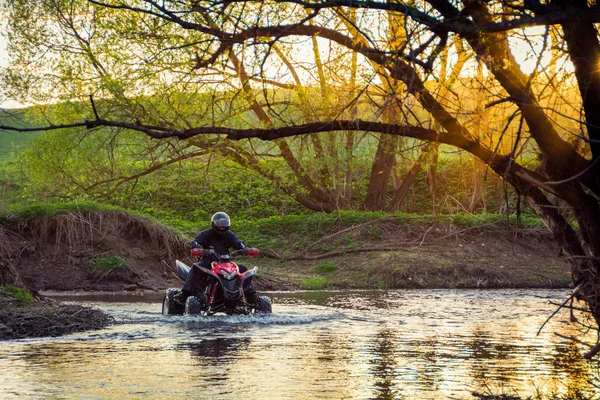 Moscú Rusia Mayo 2014 Atv Rider Acción Sobre Honda Trx700Xx — Foto de Stock