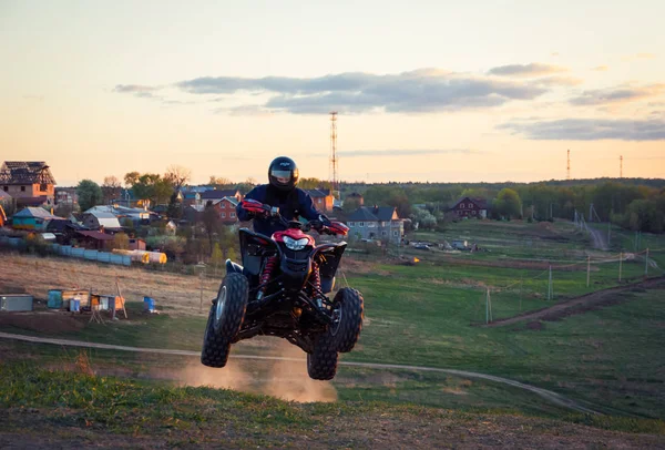 Москва Російська Федерація Травня 2014 Atv Райдер Дії Honda Trx700Xx — стокове фото