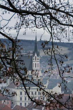 Cesky Krumlov, South Bohemian Region, Çek Cumhuriyeti - 4 Ocak 2014: Eski Çek şehrin sokaklarında görünümünü