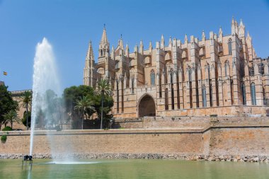 Palma de Mallorca, Balear Adaları, İspanya - 21 Temmuz 2013: Cathedral St. Mary Palma (katedral de Santa Maria de Palma de Mallorca)