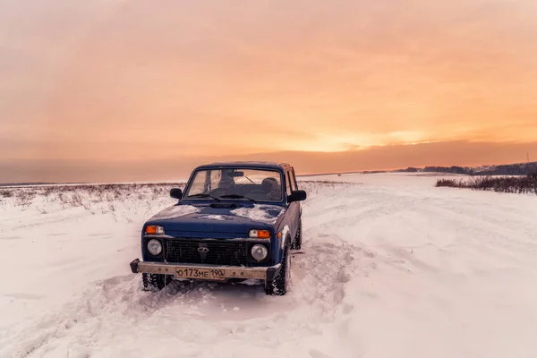 Moscou Rússia Dezembro 2018 Carro Road Russo Azul Lada Niva — Fotografia de Stock