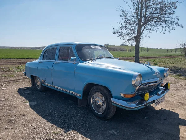 Sevastopol República Crimeia Março 2019 Velho Carro Soviético Azul Gaz — Fotografia de Stock