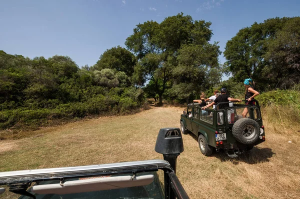 Sithonia Chalkidiki Grecia Junio 2014 Offroad Car Land Rover Defender —  Fotos de Stock