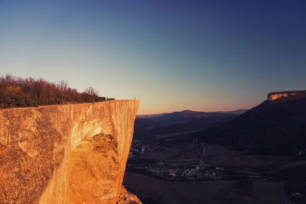 Bakhchysarai, Kırım Cumhuriyeti - 1 Nisan 2019: Kachi-Kalon (Kachi-Kalyon) Kırım ortaçağ mağara manastırı