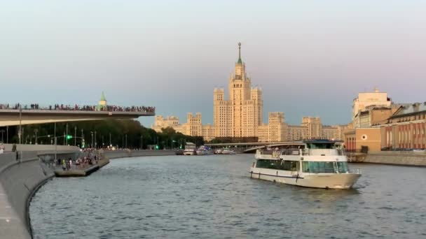 Moscow Russia July 2019 Motor Ship Floats Moscow River Warm — Stock Video