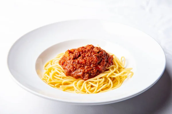 Świetne Spaghetti Bolognese Serem Parmezanowym Talerzu Obrazek Stockowy