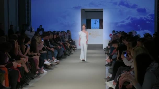 Atene Grecia Mar 2018 Atene Xclusive Designers Week Modelli Passerella — Video Stock