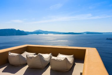 Santorini, Yunanistan. Geleneksel Kikladik Oia Santorini ısmarlayarak ayrıntıları uçurumdaki evler