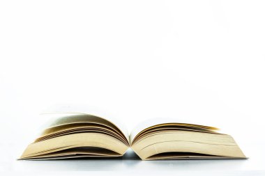 açık arka plan üzerinde izole kitap