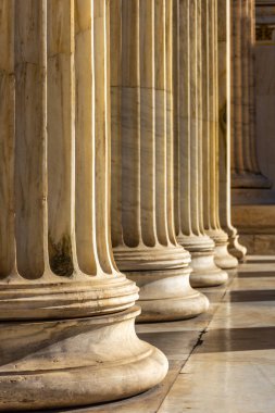 National Academy of Athens, Yunanistan cephesinde klasik mermer sütunlar detay