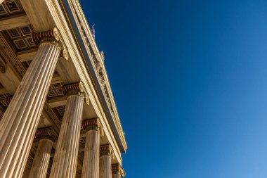 National Academy of Athens, Yunanistan cephesinde klasik mermer sütunlar detay