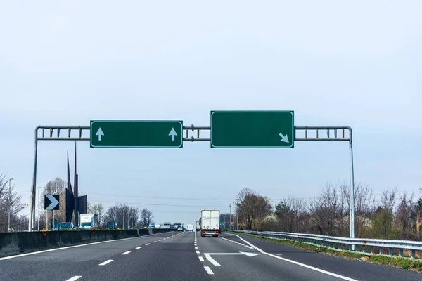 Highway blank vägskylt — Stockfoto