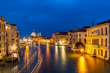 canal Grande ve basilica santa maria della salute