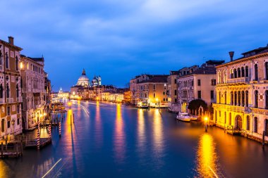 canal Grande ve basilica santa maria della salute