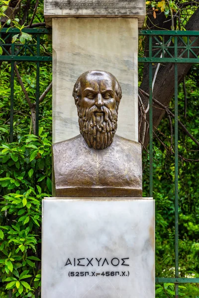 La estatua de bronce del trágico poeta griego Esquilo —  Fotos de Stock