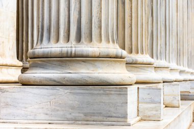 Neoklasik yapıda sütun detayı