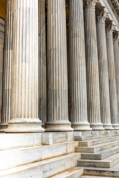 Pillar detail in Neoclassical building — Stock Photo, Image
