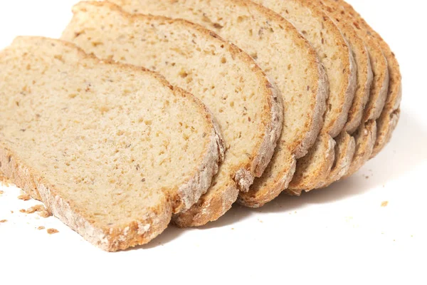 Fette Tradizionali Pane Semi Grano Sfondo Bianco — Foto Stock